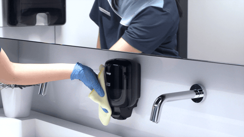 Cleaning soap dispenser